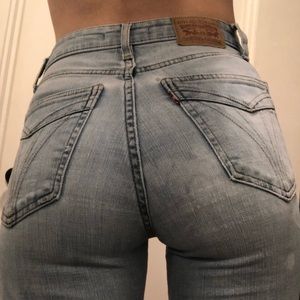 Levi’s high rise skinny jeans